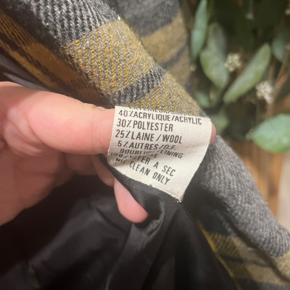 Vintage Yellow and Black Plaid Oversized Used Blazer - Picture 3 of 4
